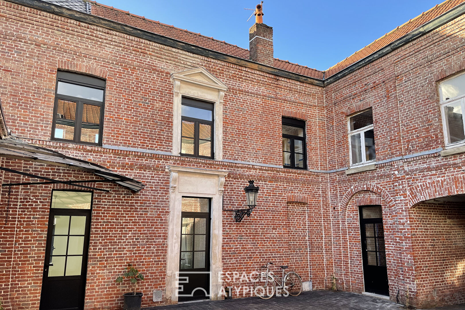 Maison de maître en briques rouges