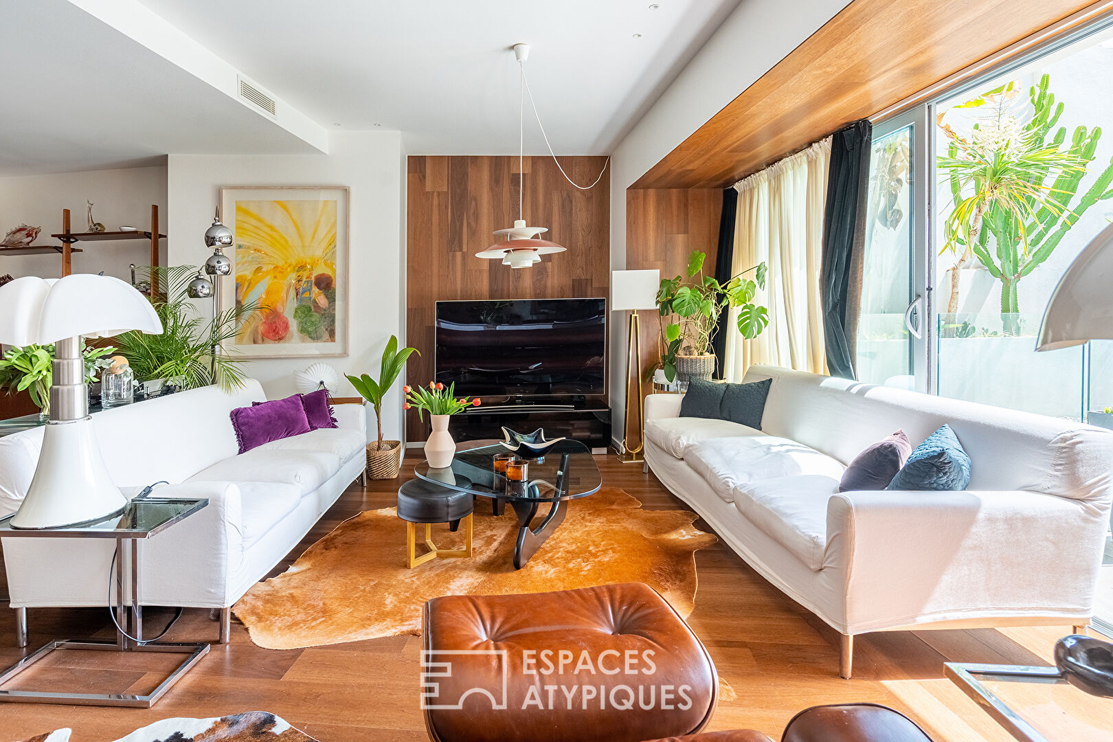 Duplex contemporain avec jardin et piscine