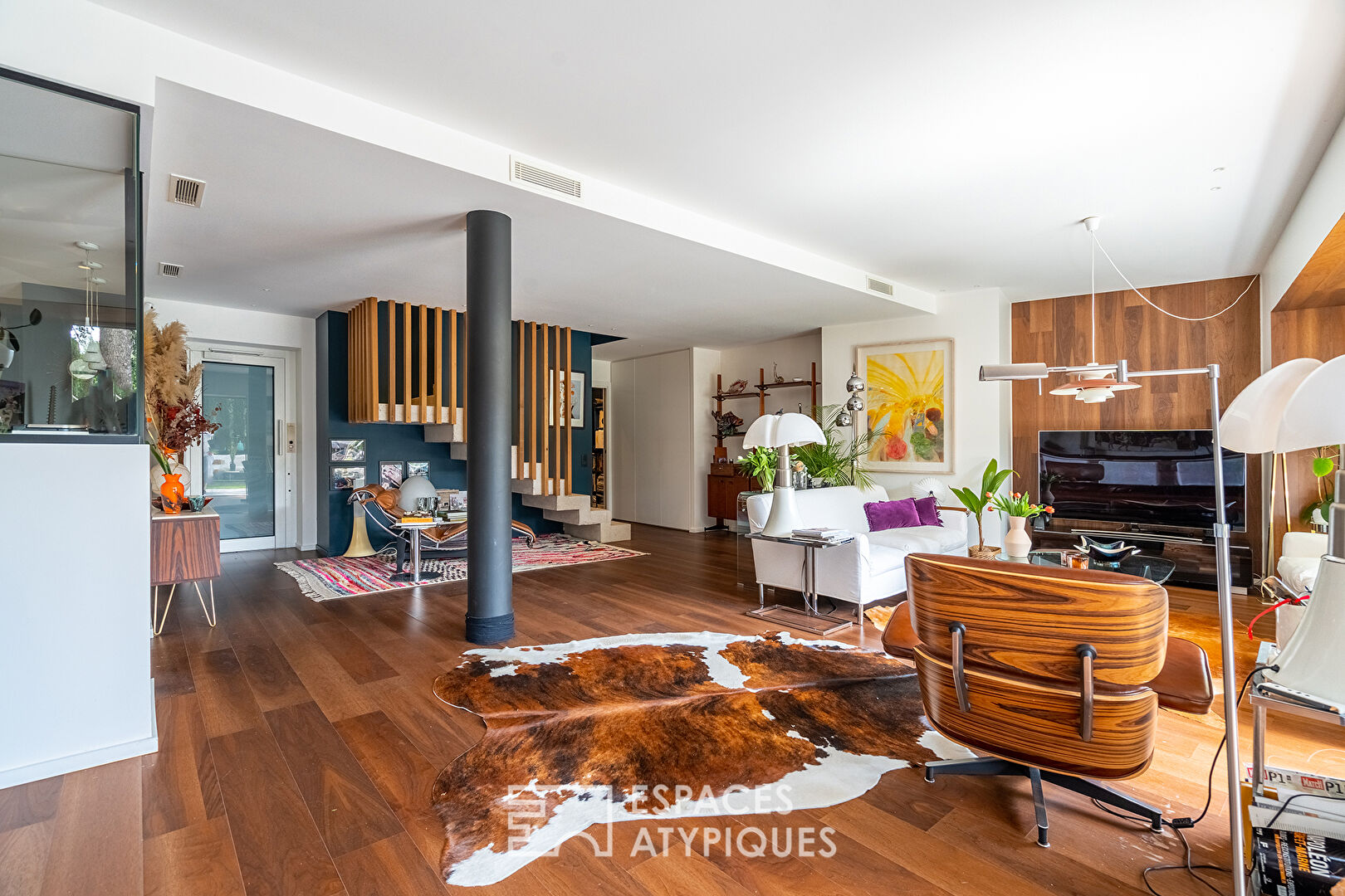 Duplex contemporain avec jardin et piscine